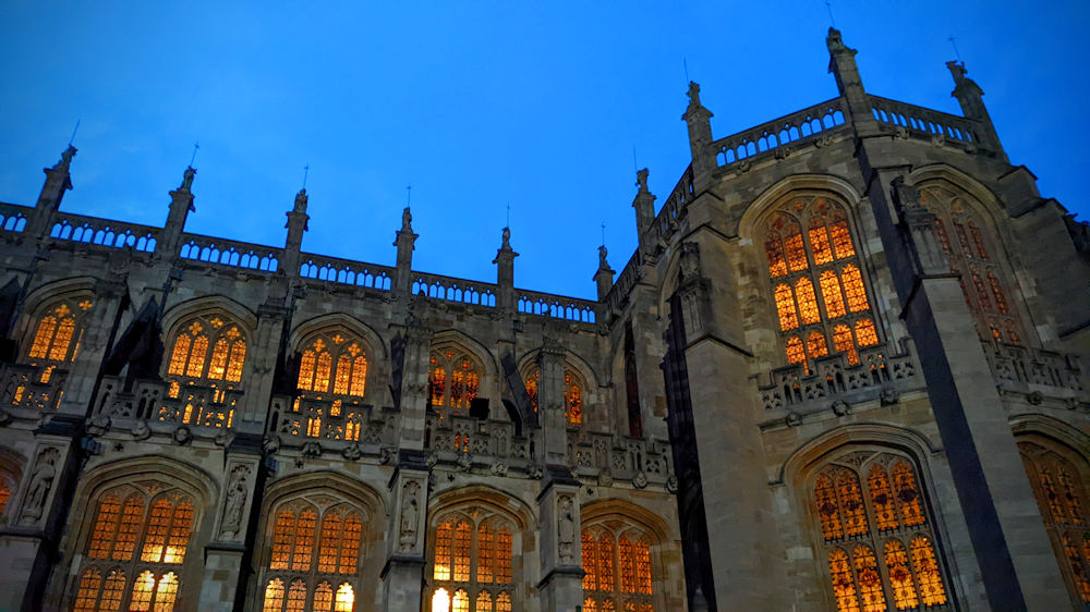 St George's Chapel Windsor at night