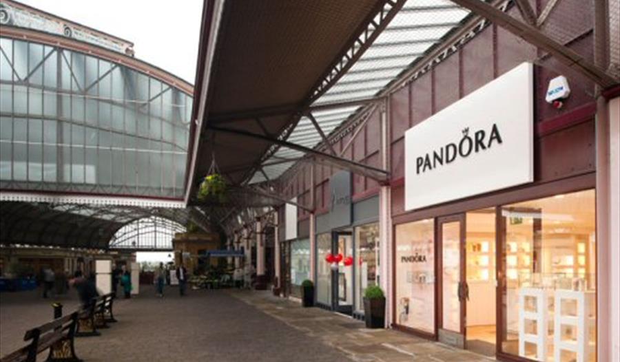 Pandora Visit Windsor